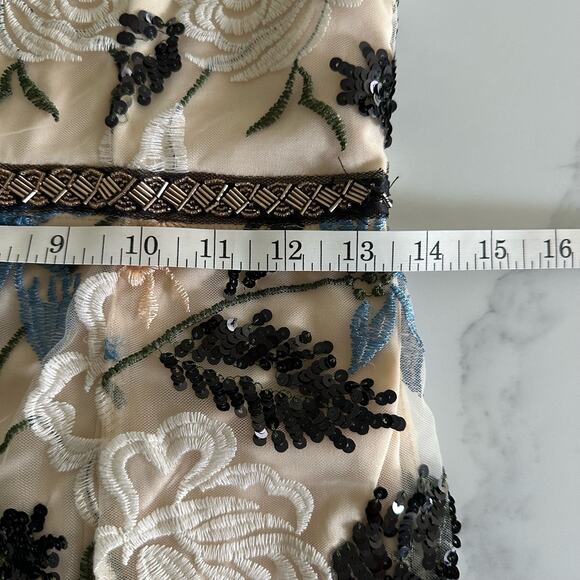 Lulus Cream Showstopper Embroidered Sequin Bodycon Midi Dress Size Small - Picture 6 of 12